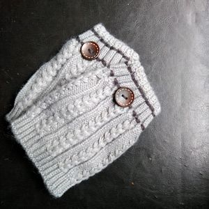 Boot cuffs with wood button